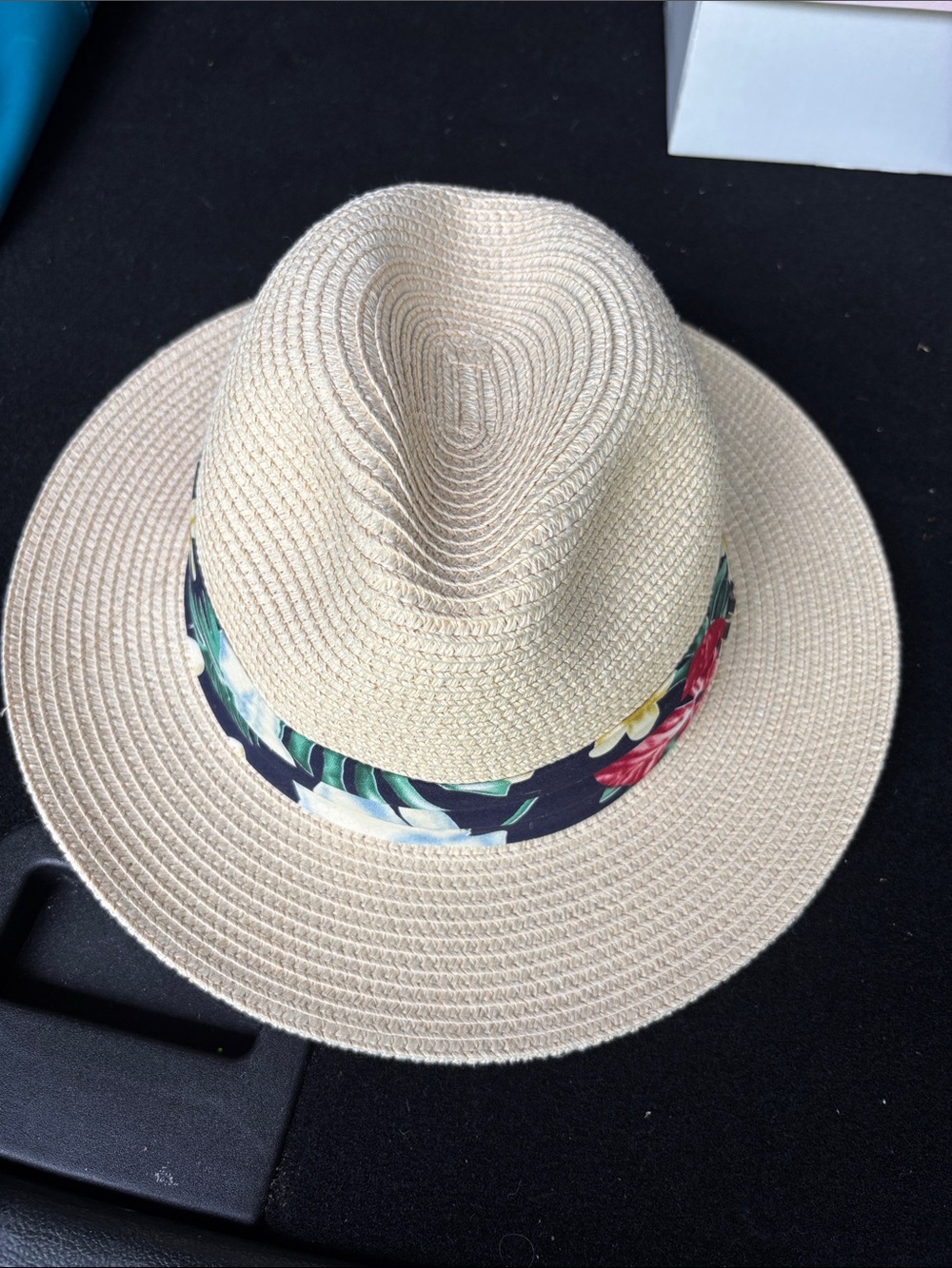 Tommy Bahama Beige Straw Fedora with Floral Band